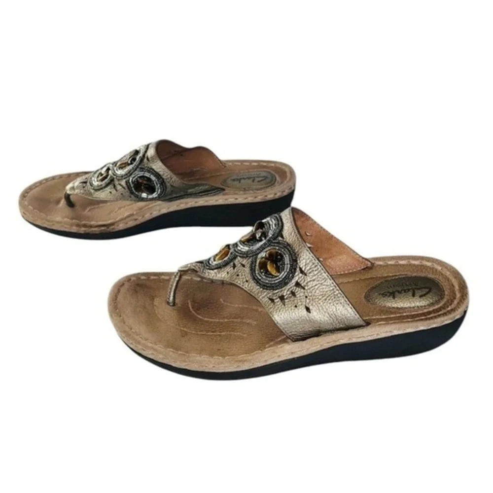 4/$40 Clarks‎ Brown & Black Decorative Elements Leather Thong Flip-flop Sandals